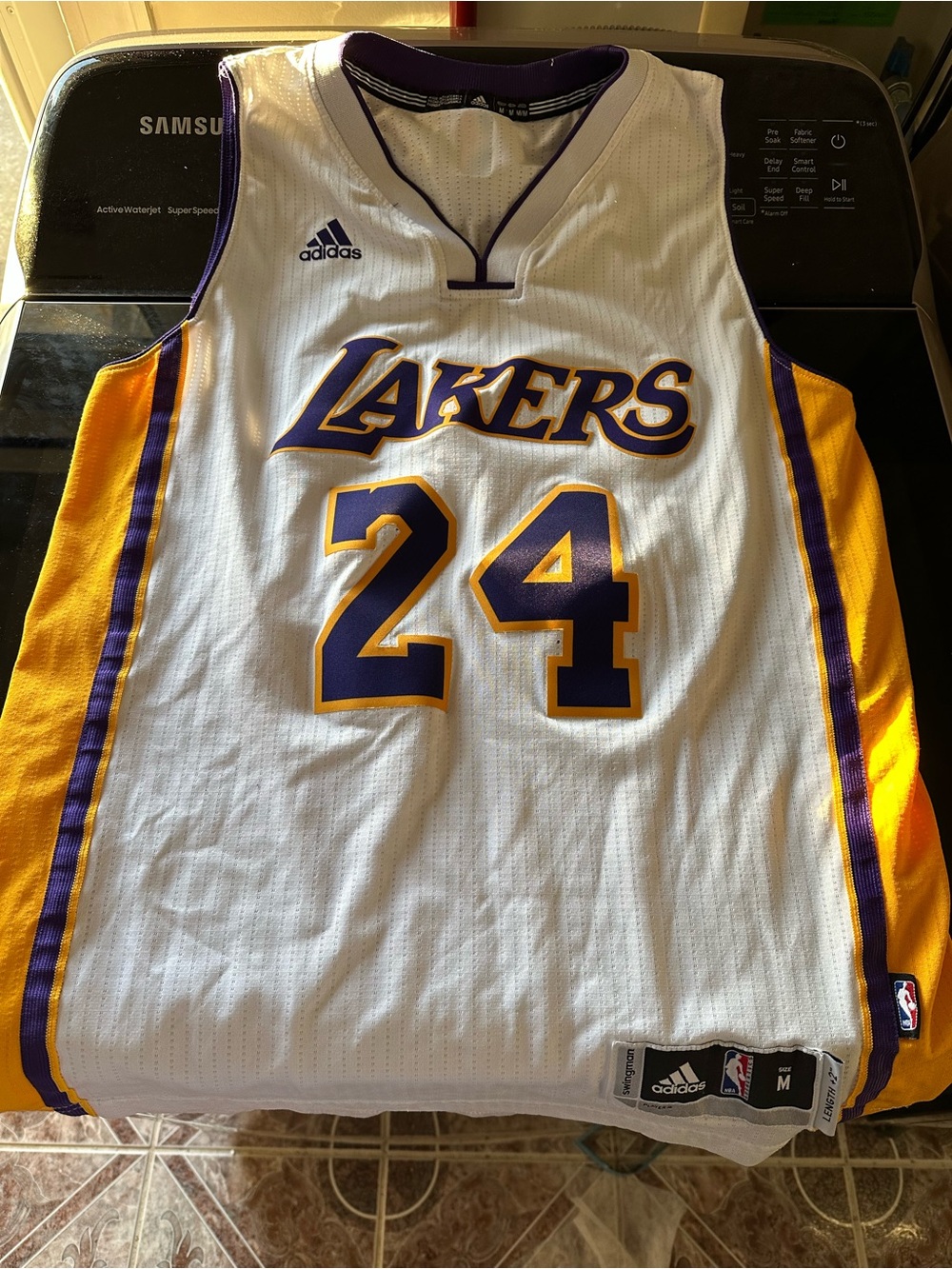 Adidas Los Angeles Lakers Swingman Jersey
